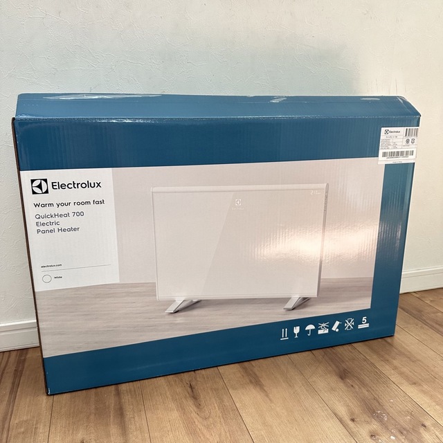美品】エレクトロラックス Quickheat 700 パネルヒーター 暖房器具