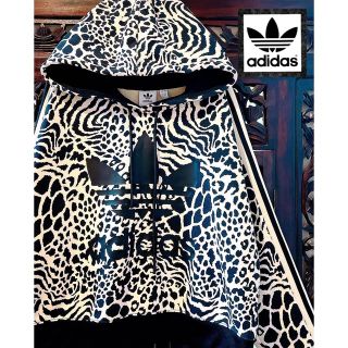 adidas アディダス　パーカー　花柄　ステッチ