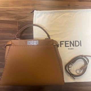 FENDIミディアムピーカブーセレリアキャメルブラウンFENDI