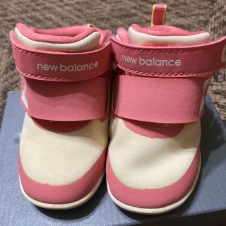 ニューバランス(New Balance)の女児用スニーカー(スニーカー)