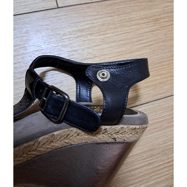 Akakura(アカクラ)の未使用　アカクラ　ウエッジソール　サンダル　23.5~24cm レディースの靴/シューズ(サンダル)の商品写真