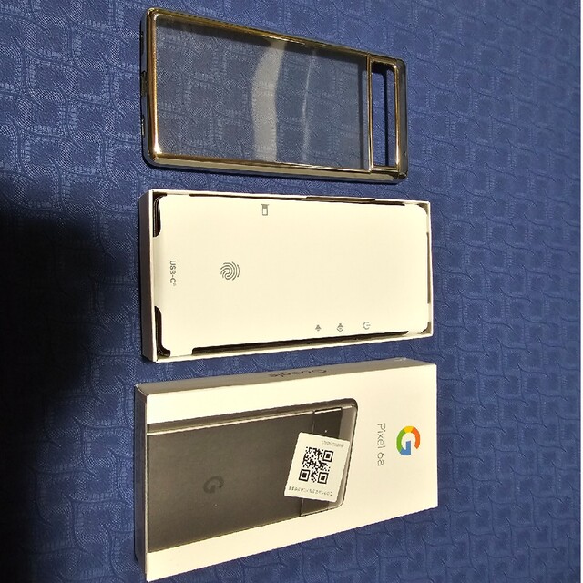 Google Pixel(グーグルピクセル)のPixel 6a 128GB チャコール AU版 SIMフリー スマホ/家電/カメラのスマートフォン/携帯電話(スマートフォン本体)の商品写真