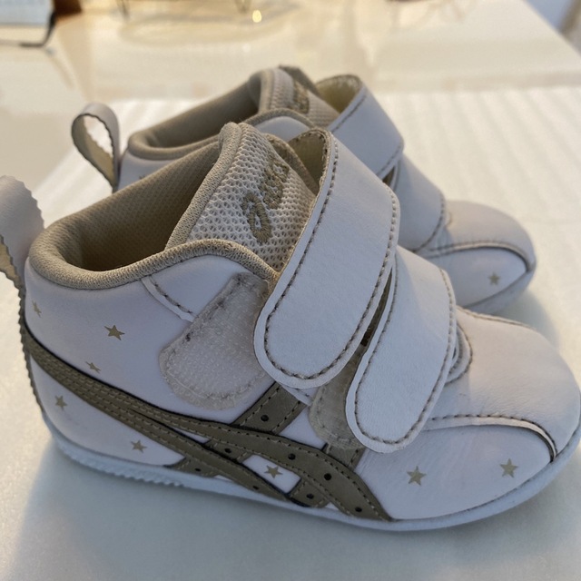 asics(アシックス)のアシックスベビー　スニーカー キッズ/ベビー/マタニティのベビー靴/シューズ(~14cm)(スニーカー)の商品写真