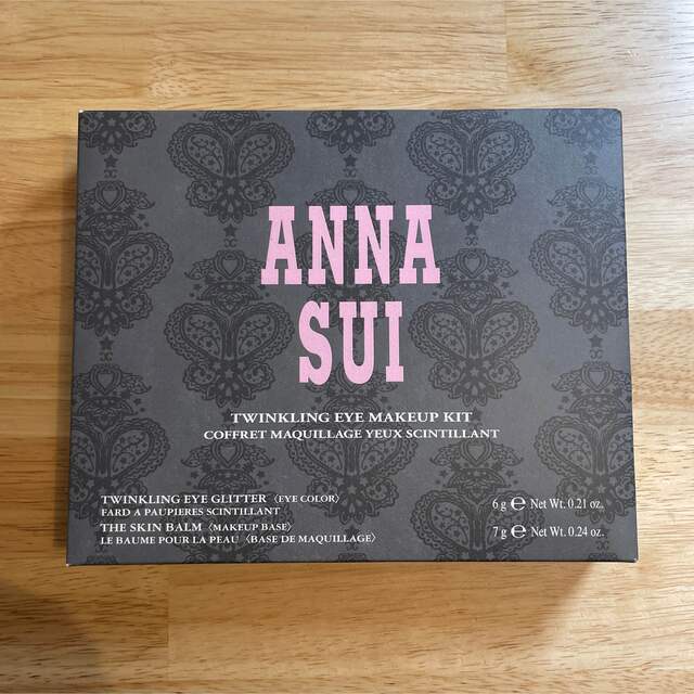 ANNA SUI   トゥインクリング アイメイクキット 01