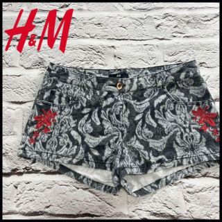 エイチアンドエム(H&M)のH&M　エイチ・アンド・エム　デニム　ジーンズ　ショーパン　レディース　春夏(ショートパンツ)