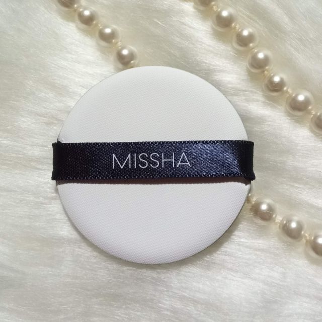 MISSHA(ミシャ)のMISSHAエアインパフ2枚　おまけ付き コスメ/美容のメイク道具/ケアグッズ(パフ・スポンジ)の商品写真