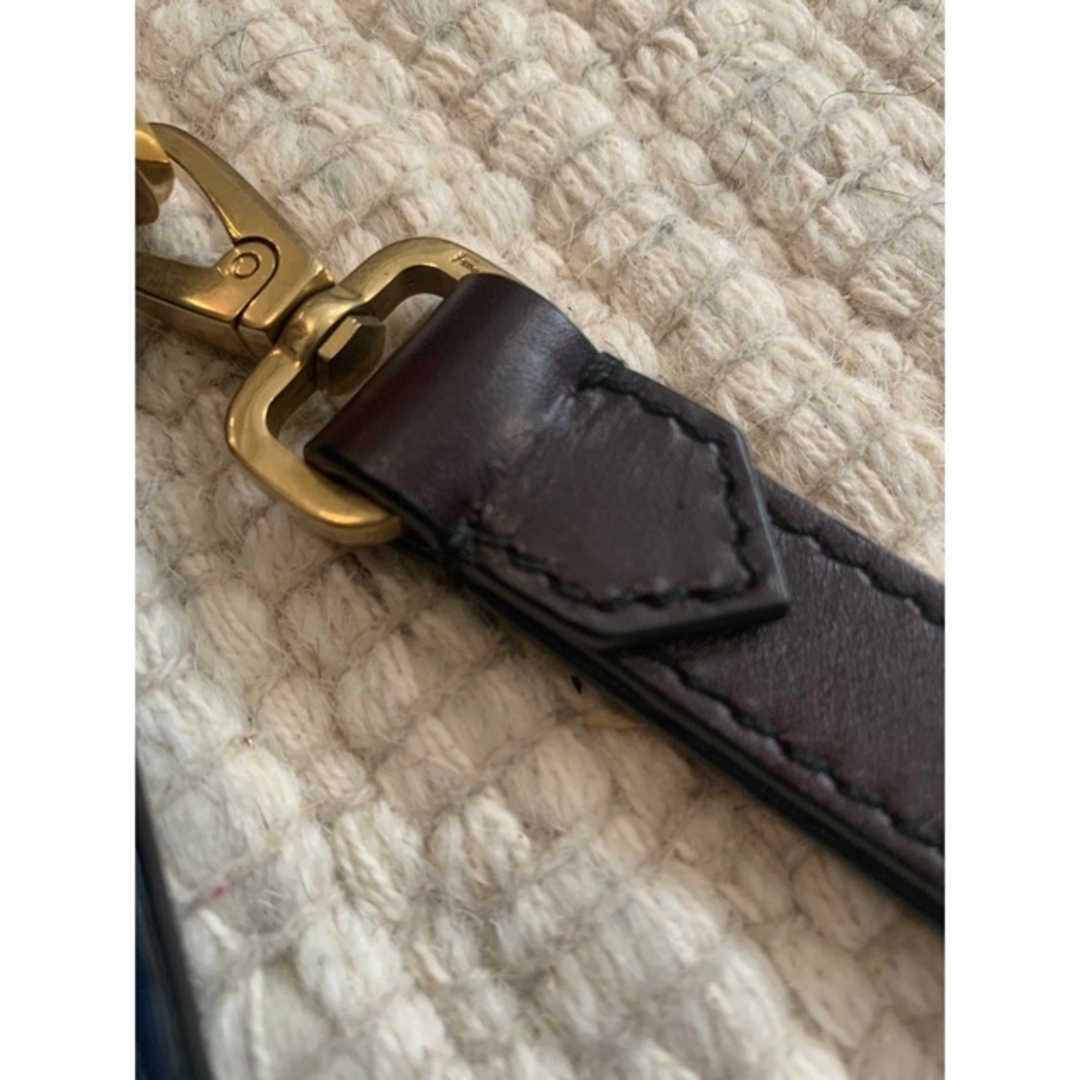 Salvatore Ferragamo(サルヴァトーレフェラガモ)の【美品/保証書あり/A4収納可能】フェラガモ レザークラッチバッグ メンズのバッグ(セカンドバッグ/クラッチバッグ)の商品写真