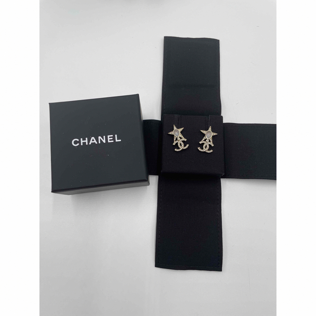 ★大人気即完売★2023SS♡CHANEL♡スター　ピアス