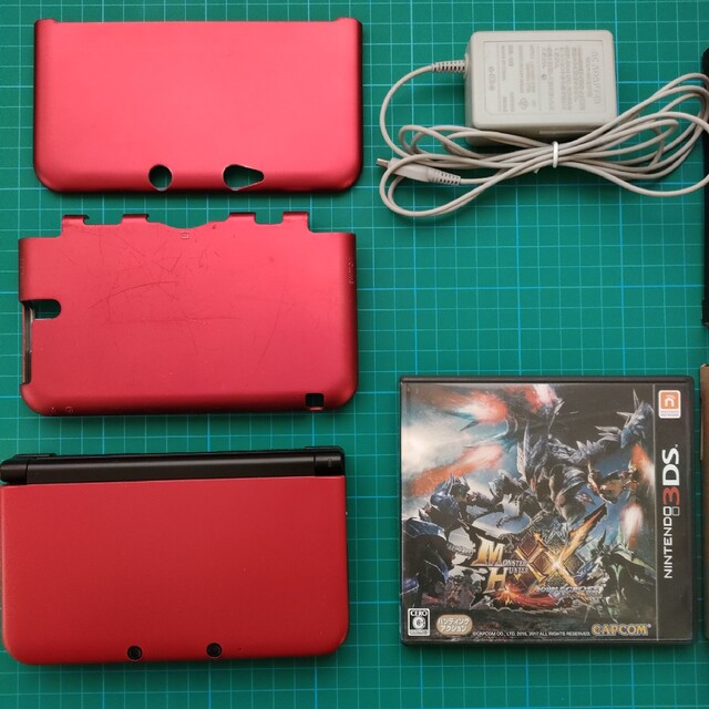 Nintendo 3DS  LL 本体 レッド/ブラック エンタメ/ホビーのゲームソフト/ゲーム機本体(携帯用ゲーム機本体)の商品写真