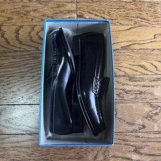 ハルタ(HARUTA)の革靴　ローファー　学生用　24.5cm(ローファー/革靴)