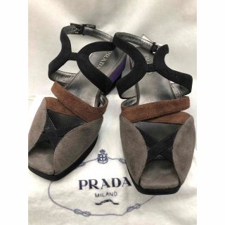 プラダ(PRADA)のPRADA プラダ　スエードレザー　サンダル　保存袋付き(サンダル)