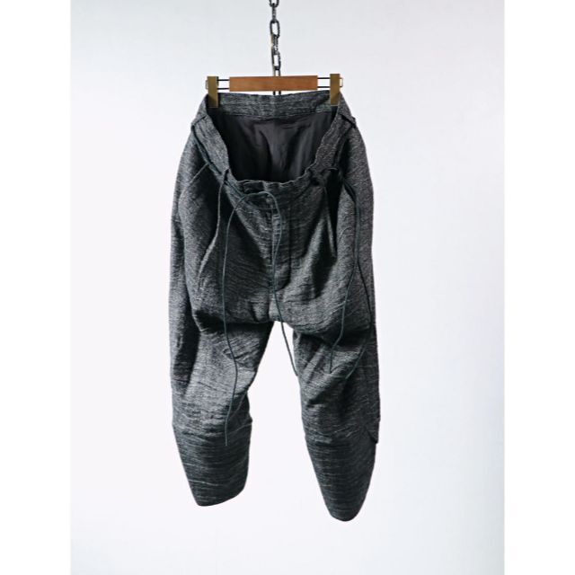 D.HYGEN Washer Tuck Tapered Pants