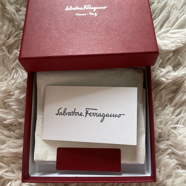 Ferragamo 折り財布 8