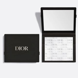 クリスチャンディオール(Christian Dior)のDior☆スキンマティファイングペーパー（あぶらとり紙）(あぶらとり紙)