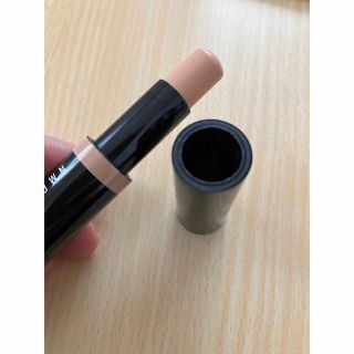 ボビイブラウン(BOBBI BROWN)のボビイブラウン　スキンコンシーラースティック　06ベージュ(コンシーラー)