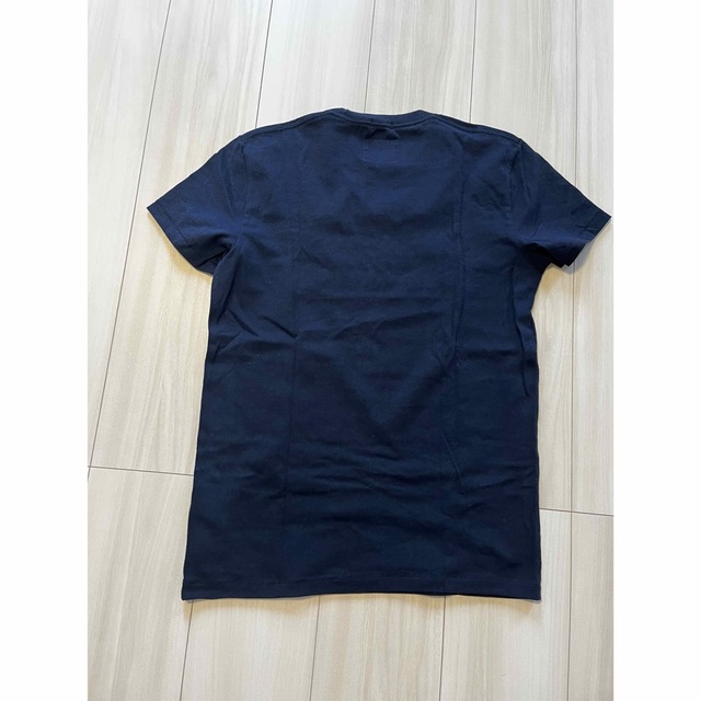 Abercrombie&Fitch(アバクロンビーアンドフィッチ)の値下げ匿名配送　Abercrombie & Fitch アバクロTシャツ　XS  レディースのトップス(Tシャツ(半袖/袖なし))の商品写真