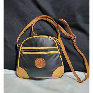 割引クーポン配布中!! 超美品 ハンティングワールド ショルダーバッグ