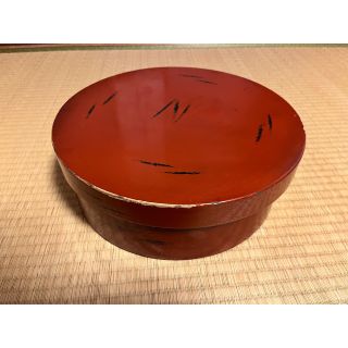 レトロな茶びつ(漆芸)