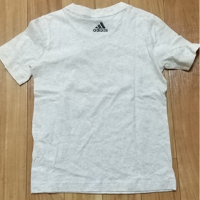 adidas(アディダス)のadidas Tシャツ 130cm キッズ/ベビー/マタニティのキッズ服男の子用(90cm~)(Tシャツ/カットソー)の商品写真