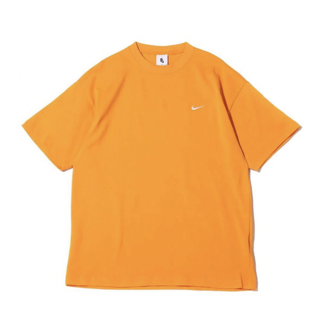 NIKE(ナイキ)のナイキ NIKE ラボ ソロスウォッシュ Tシャツ 新品 S オレンジ/白 メンズのトップス(Tシャツ/カットソー(半袖/袖なし))の商品写真