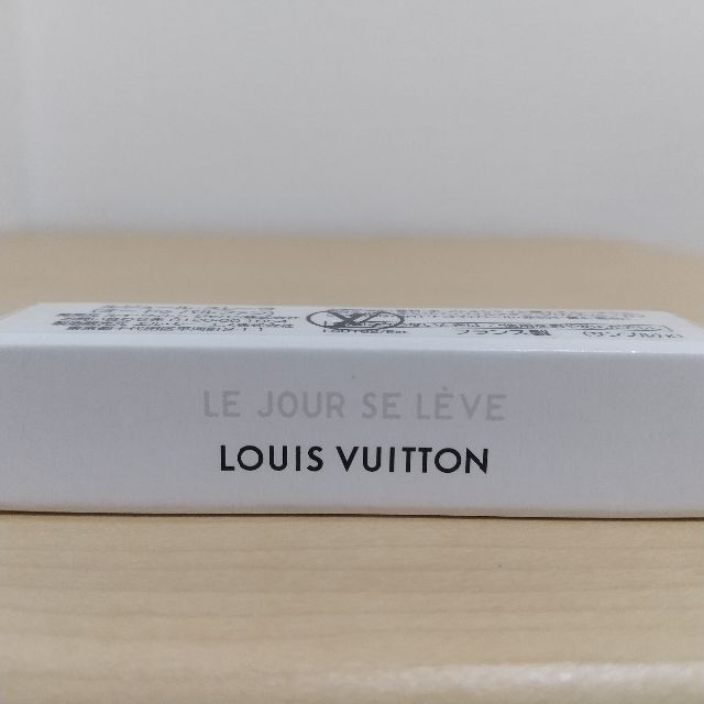 LOUIS VUITTON(ルイヴィトン)のルイ ヴィトン  ルジュール スレーヴ オードパルファム  2ml コスメ/美容の香水(ユニセックス)の商品写真