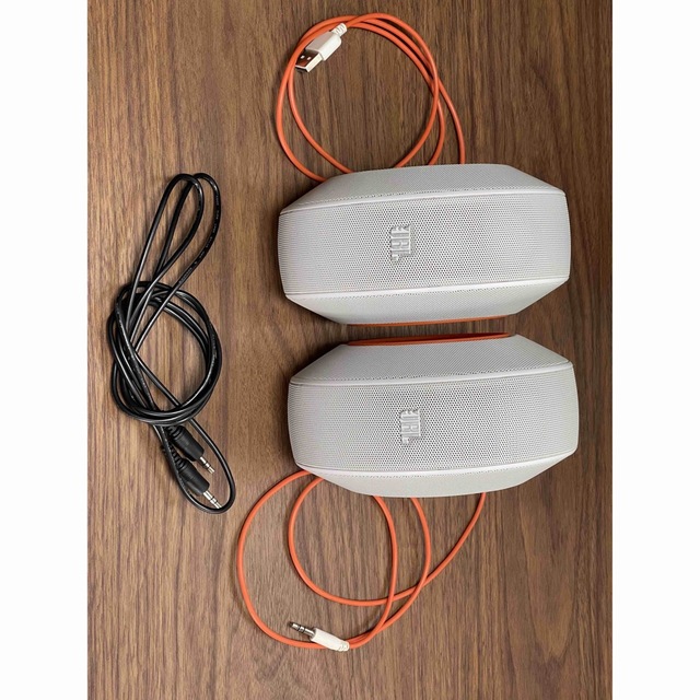 JBL Pebbles バスパワードスピーカー