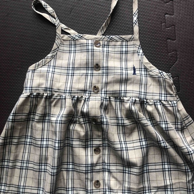 EASTBOY(イーストボーイ)の１４０ワンピ キッズ/ベビー/マタニティのキッズ服女の子用(90cm~)(ワンピース)の商品写真