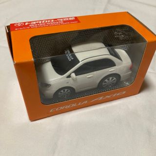 トヨタ(トヨタ)のプルバックカー　カローラアクシオ　白　トヨタエンタプライズ製　未開封品(ミニカー)