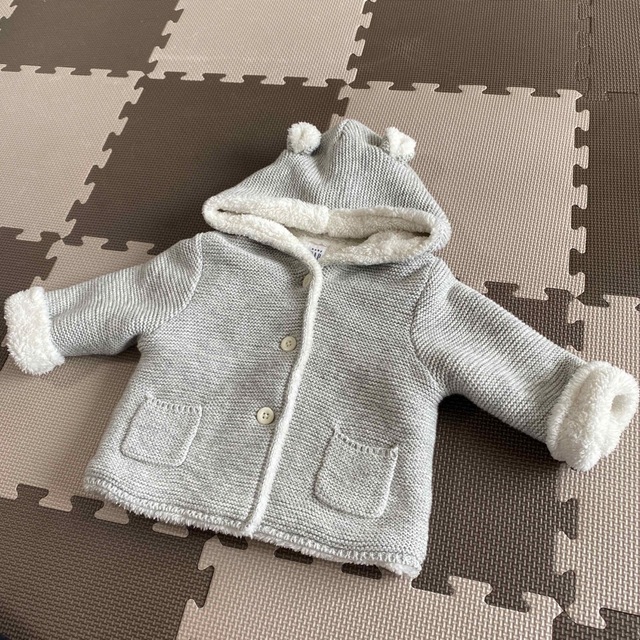 babyGAP(ベビーギャップ)のGAP ベビー ふわふわ　ブルゾン　6-12M/70cm キッズ/ベビー/マタニティのベビー服(~85cm)(ジャケット/コート)の商品写真