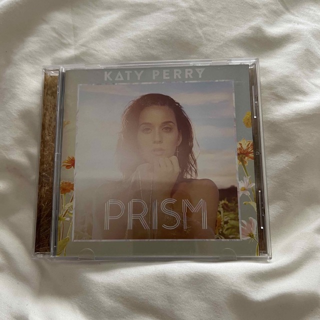 【Katy perry】　PRISM エンタメ/ホビーのCD(ポップス/ロック(洋楽))の商品写真