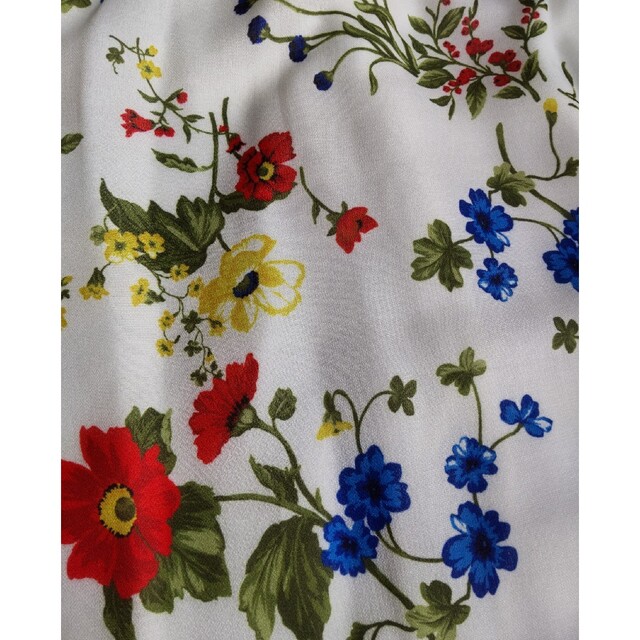 IEDIT(イディット)のIEDIT　花柄スカート レディースのスカート(ひざ丈スカート)の商品写真