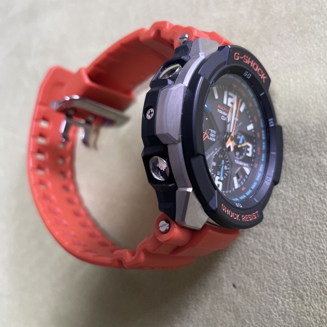 G-SHOCK(ジーショック)のCASIO G-SHOCK GW-3000M-4AER 電波ソ－ラ－ メンズの時計(腕時計(アナログ))の商品写真