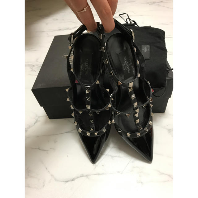 VALENTINO スタッズパンプス VALENTINO スタッズパンプス