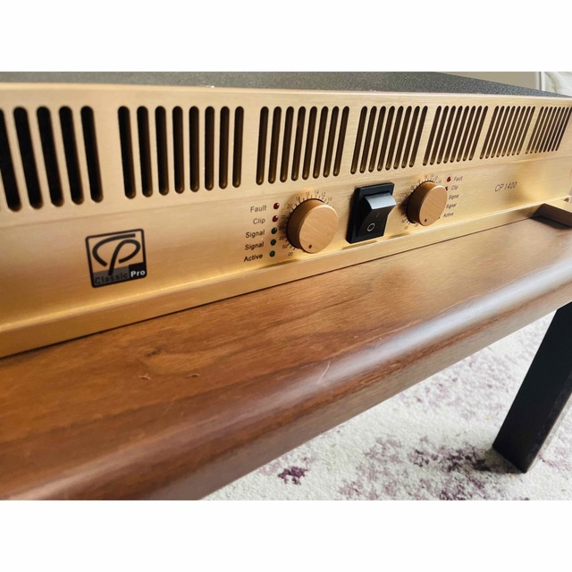 ビタミンカラーのハーモニー CLASSIC PRO DCP800 ステレオパワーアンプ