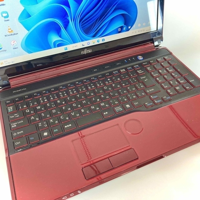 Core-i7搭載♡富士通ノートパソコン☆爆速SSD☆高性能☆高音質☆BD