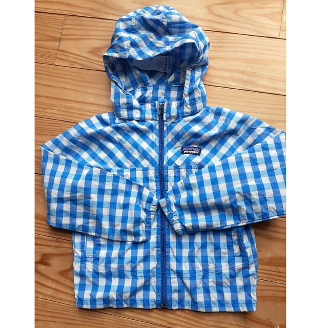 patagonia(パタゴニア)のパタゴニア　キッズパーカー キッズ/ベビー/マタニティのキッズ服女の子用(90cm~)(ジャケット/上着)の商品写真