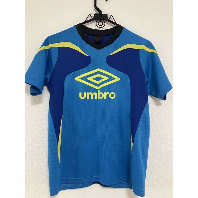 UMBRO(アンブロ)のumbro  Tシャツ160サイズ キッズ/ベビー/マタニティのキッズ服男の子用(90cm~)(Tシャツ/カットソー)の商品写真