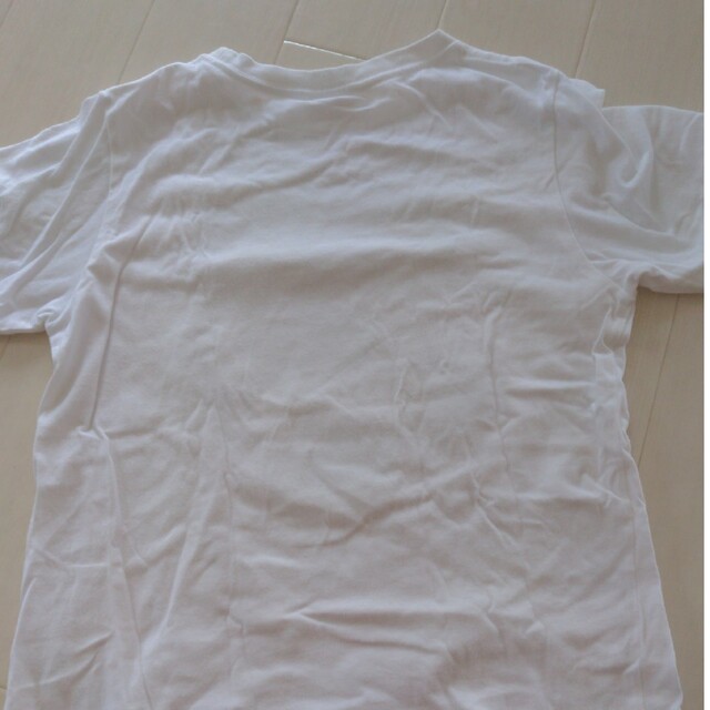 GU(ジーユー)のGU　鬼滅の刃半袖Tシャツ　白　150cm キッズ/ベビー/マタニティのキッズ服男の子用(90cm~)(Tシャツ/カットソー)の商品写真