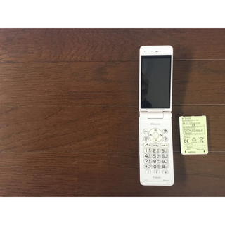 パナソニック(Panasonic)のパナソニックP-01J smart(ホワイト)ガラホ(携帯電話本体)