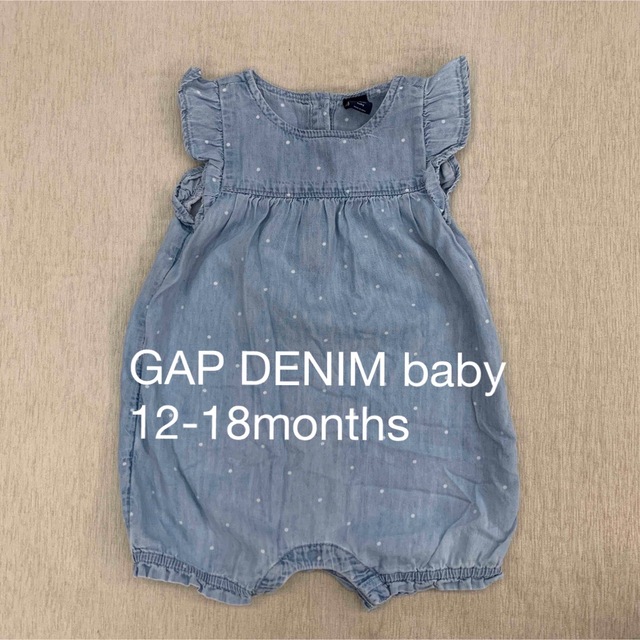 babyGAP(ベビーギャップ)のbaby GAP  デニムロンパース　12-18months キッズ/ベビー/マタニティのベビー服(~85cm)(ロンパース)の商品写真