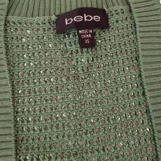 BeBe(ベベ)のUSA bebe ビビ スパンコール シルク クロシェ ボレロ 定価9500円 レディースのトップス(ボレロ)の商品写真