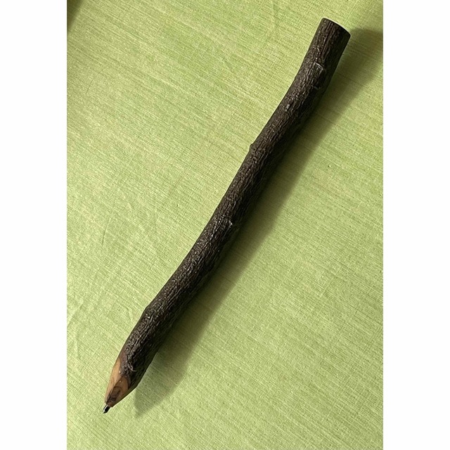 鉛筆　天然木　自然木　ＨＢ エンタメ/ホビーのアート用品(鉛筆)の商品写真