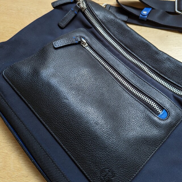 LANVIN en Bleu(ランバンオンブルー)の限定価格♪LANVIN en Bleu（ランバンオンブルー）ショルダーバッグ メンズのバッグ(ショルダーバッグ)の商品写真