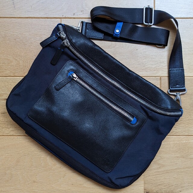 LANVIN en Bleu(ランバンオンブルー)の限定価格♪LANVIN en Bleu（ランバンオンブルー）ショルダーバッグ メンズのバッグ(ショルダーバッグ)の商品写真