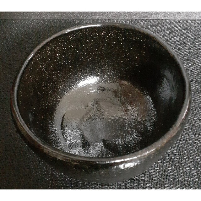 楽焼【川崎和楽】造 黒楽茶碗 赤楽茶碗 一双 共箱 茶道具 茶器 楽焼【川崎和楽】造 黒楽茶碗 赤楽茶碗 一双 共箱 茶道具 茶器