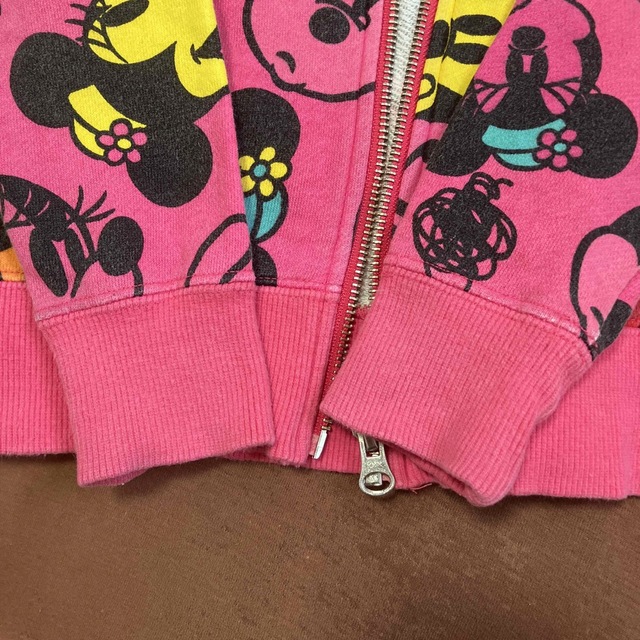 Disney(ディズニー)のミニーちゃん　パーカー　ピンク　120 キッズ/ベビー/マタニティのキッズ服女の子用(90cm~)(ジャケット/上着)の商品写真