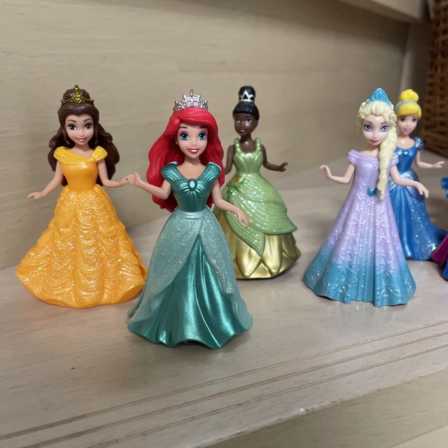 Disney(ディズニー)のディズニープリンセス着せ替え人形　マジッククリップ8体 キッズ/ベビー/マタニティのおもちゃ(ぬいぐるみ/人形)の商品写真