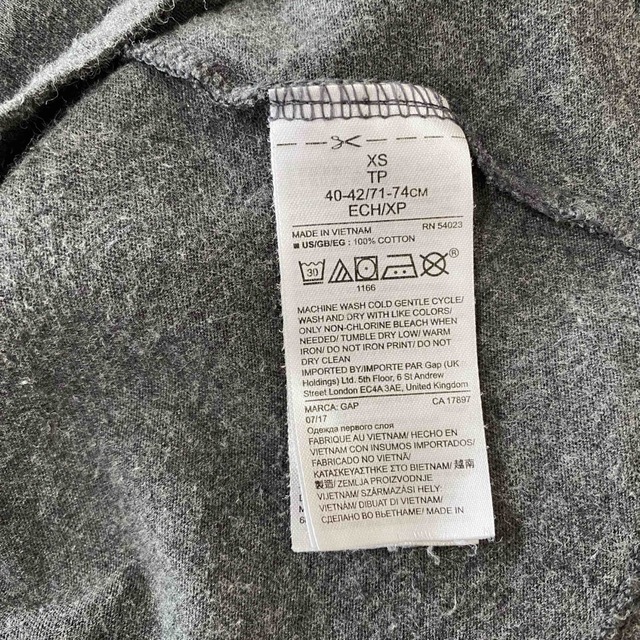 GAP(ギャップ)のGAP VネックTシャツ XS メンズのトップス(Tシャツ/カットソー(半袖/袖なし))の商品写真