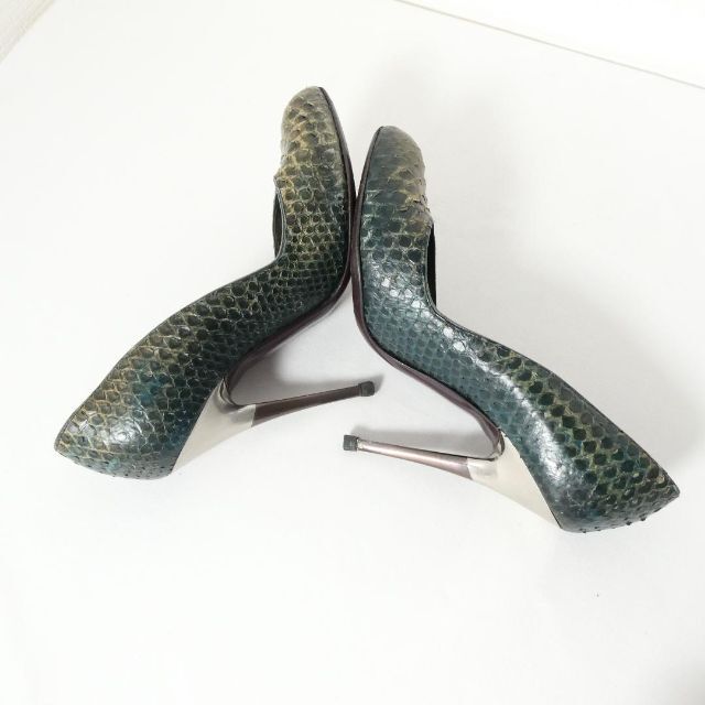 海外花系 良品 Salvatore Ferragamo パイソン レザー パンプス 5C