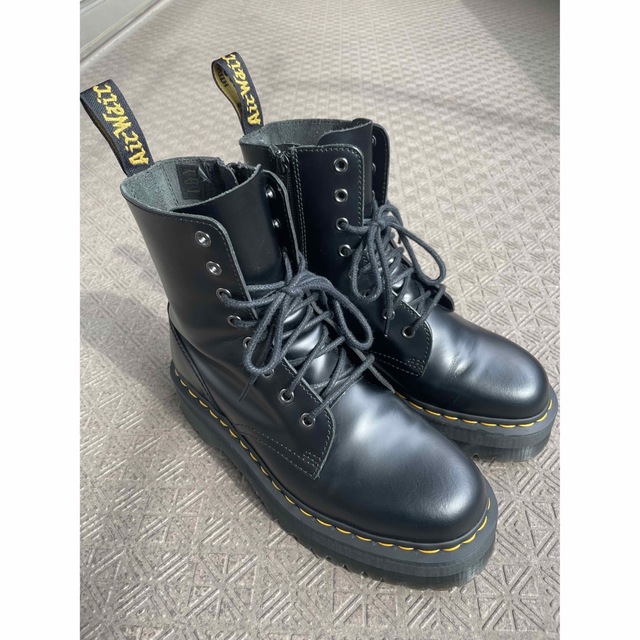 Dr．Martens 8ホールブーツ　AW006